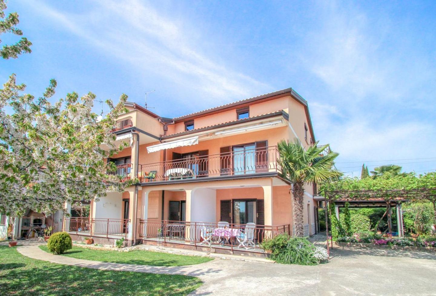 Apartments Maria Novigrad  Ngoại thất bức ảnh