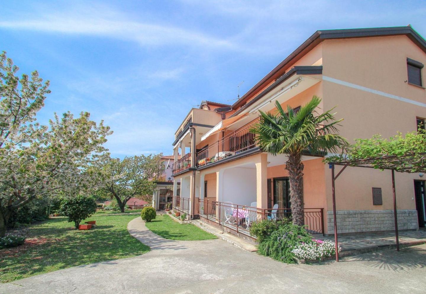 Apartments Maria Novigrad  Ngoại thất bức ảnh